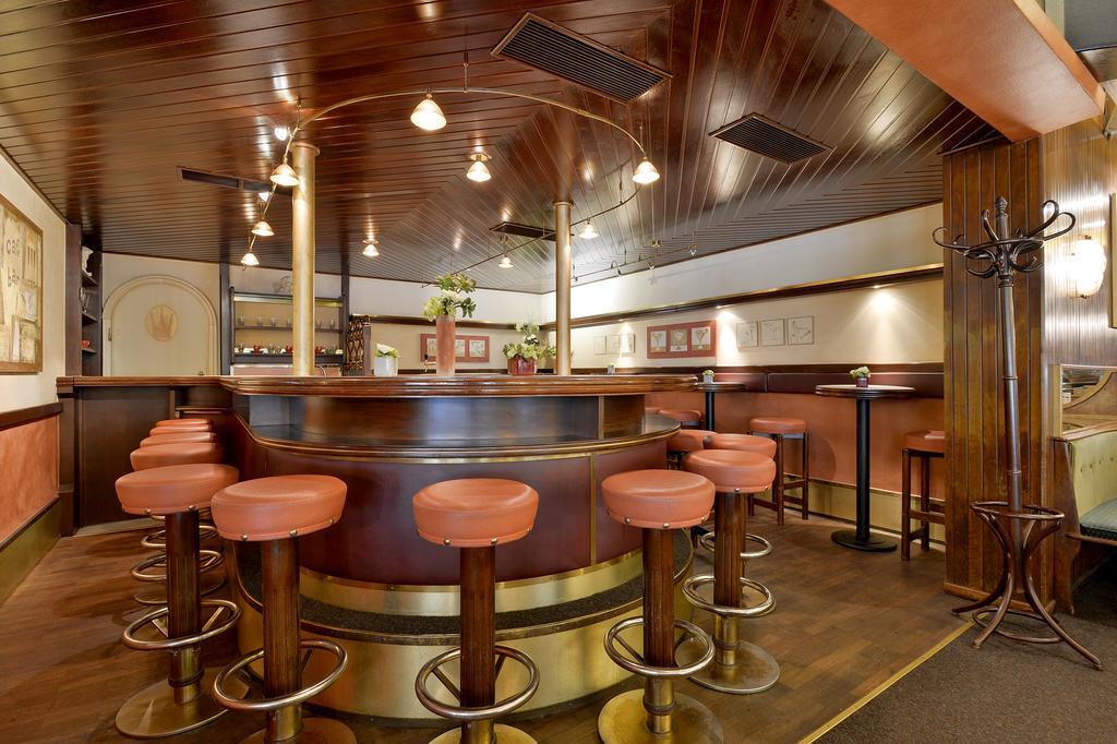 Cafe Rainer Sankt Johann in Tirol Exterior foto
